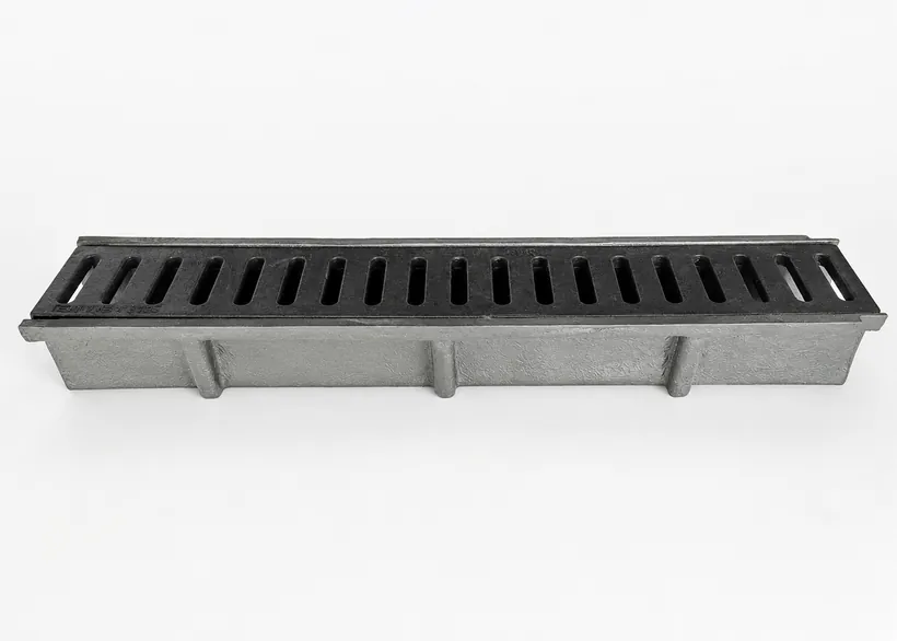 Drain channel in a plaza